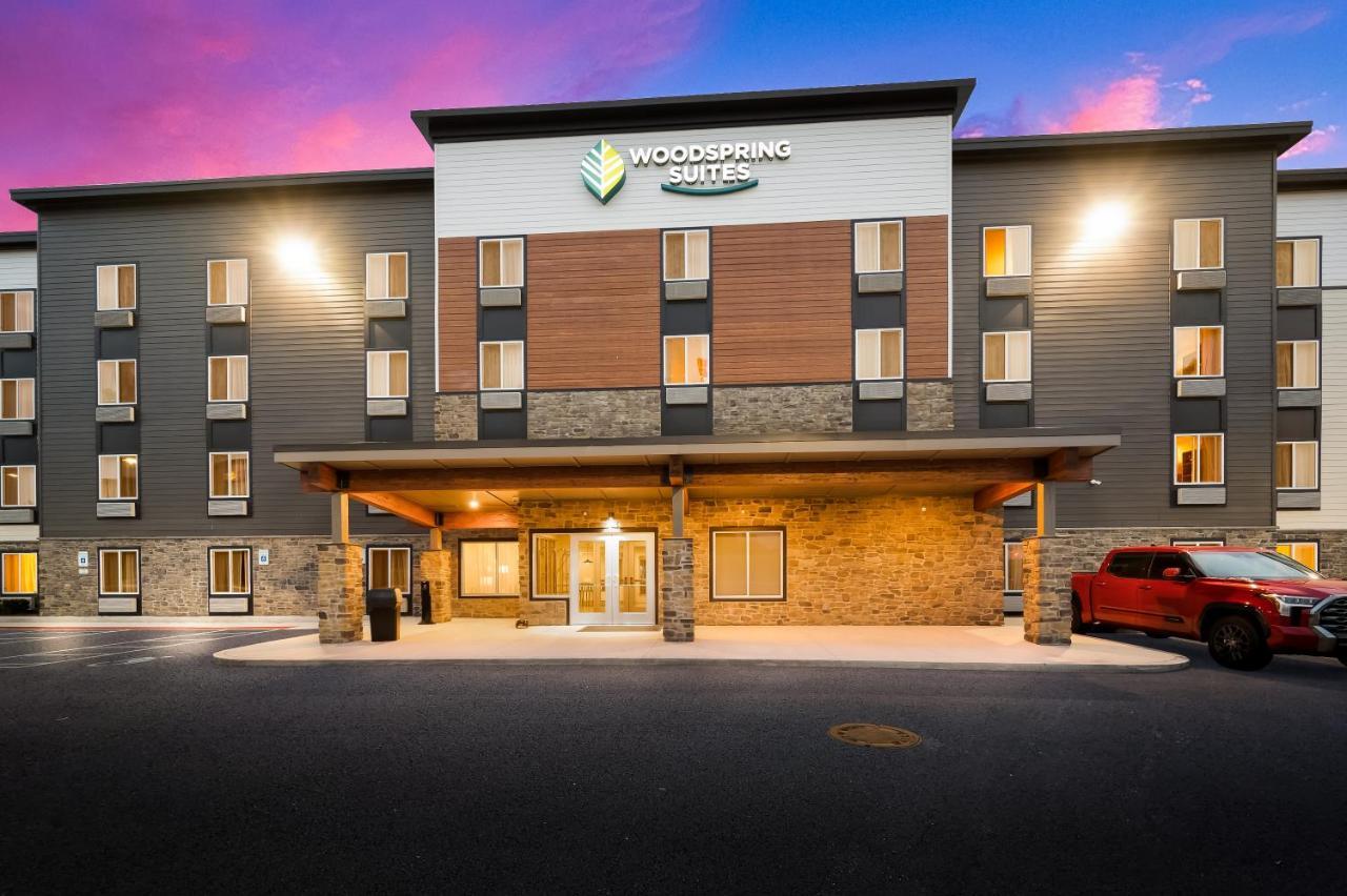 Woodspring Suites East Lansing - University Area Екстериор снимка